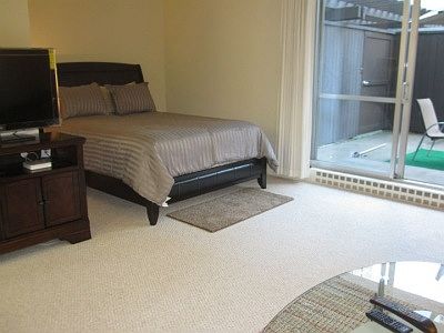 4th image of 440 Davis Ct APT 312