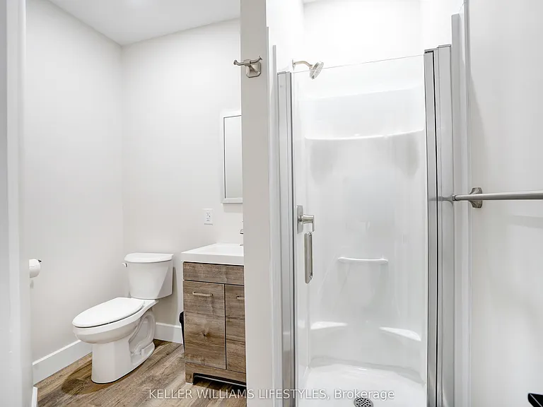 537 Talbot St #5 — Photo 22