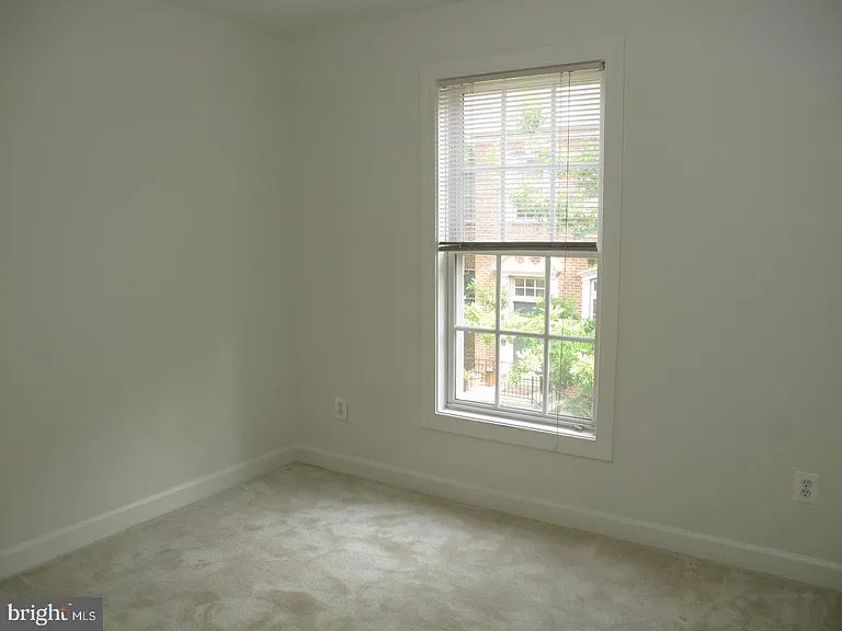 8176 Skelton Cir — Photo 14