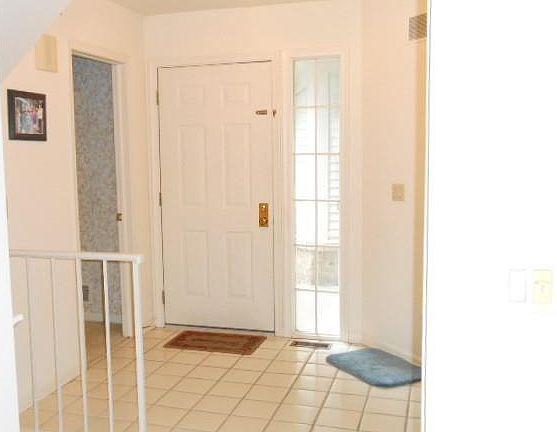 2nd image of 7639 Danbury Cir #1