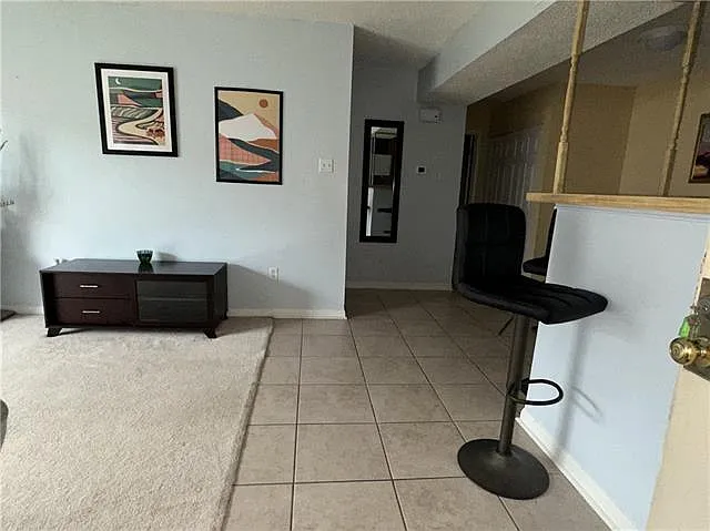 1 bed, 1.0 bath, 743 sqft, $1,500 — Photo 2