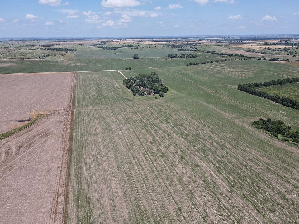 2nd image of 2250 N 40th Rd
