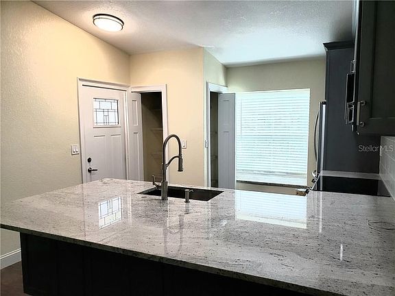 5th image of 3843 La Costa Ln