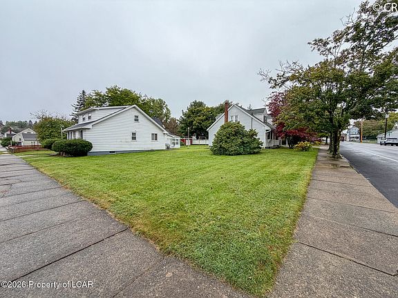 4th image of 311 W 23rd St