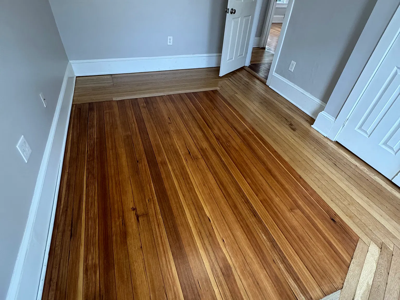 4 bed, 1200 sqft, $4,000 — Photo 3