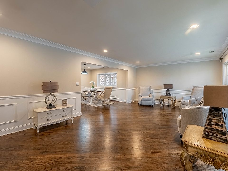 6955 Riverside Dr, Berwyn, IL 60402 Zillow