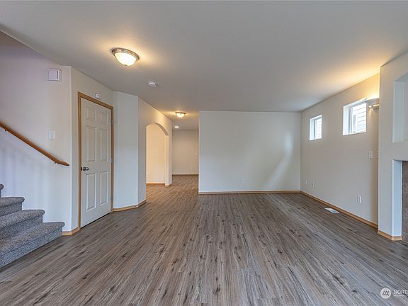 5th image of 18211 96th Avenue E