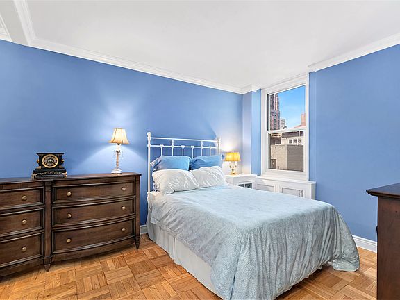 5th image of 207 E 74th St APT 5K
