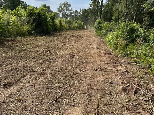 6395 Dinkins Mill Rd, Rembert, SC 29128