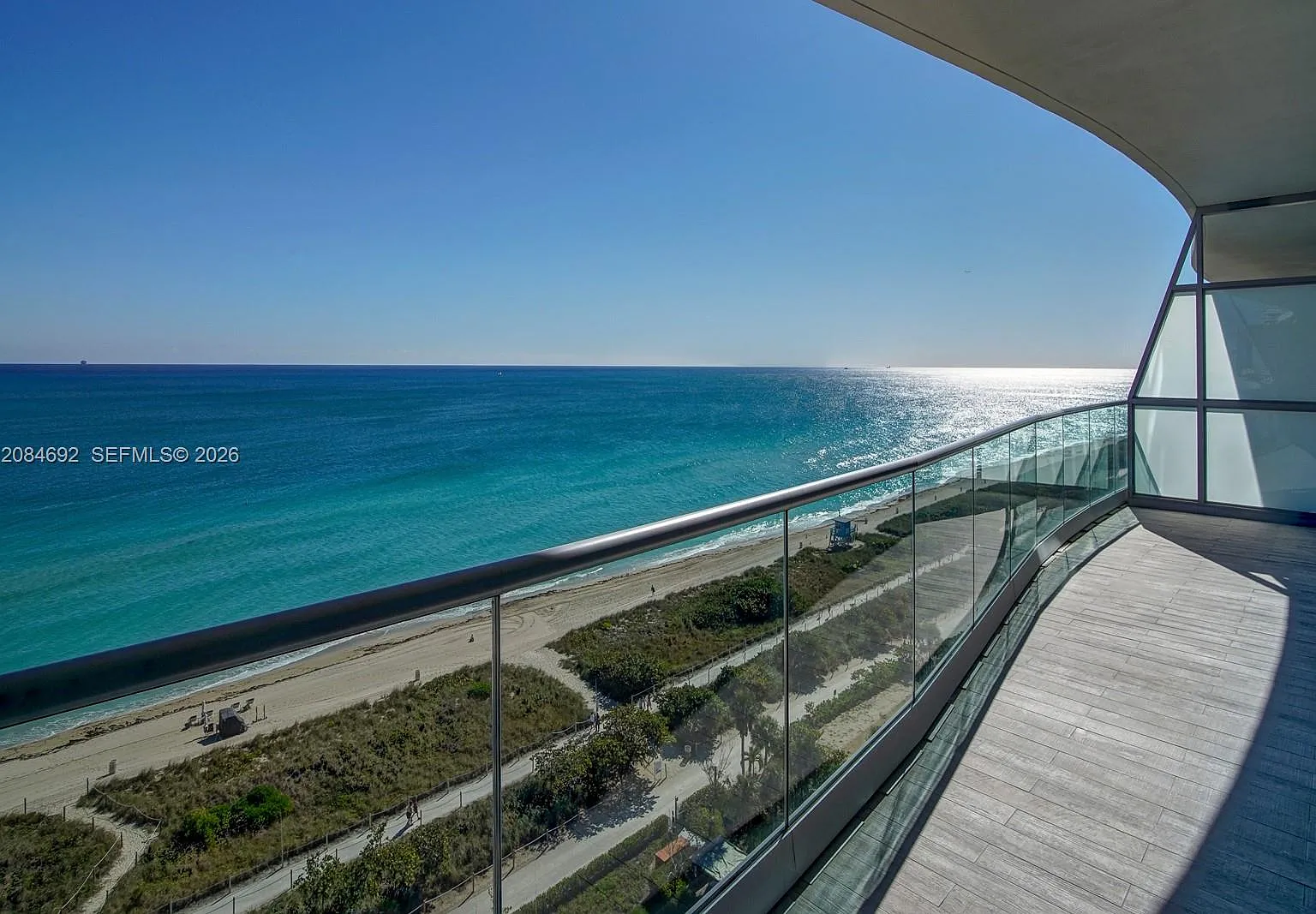 9349 Collins Ave — Photo 4