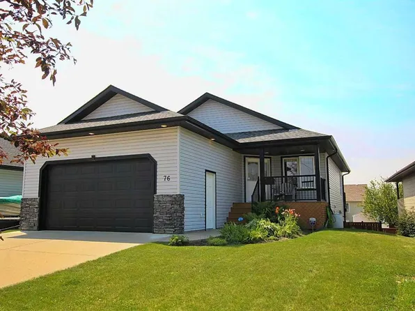 76 N Lakeway Blvd, Sylvan Lake, AB T4S 2P4