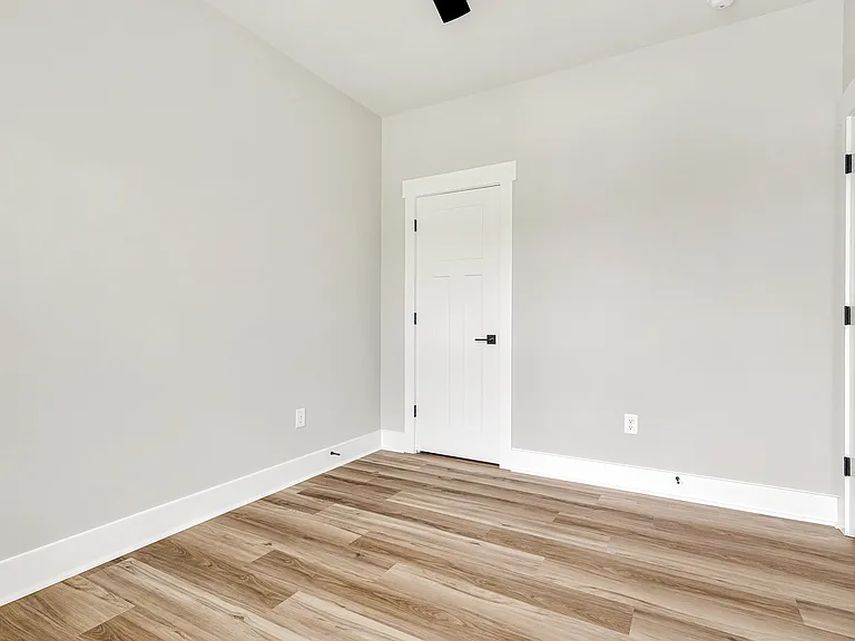 8269 Wonderland Ln — Photo 26