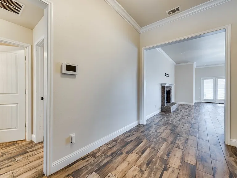 6901 Cattleman Dr — Photo 4