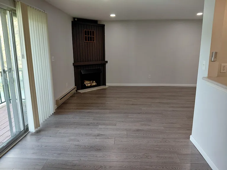 7513 Woodview St — Photo 3