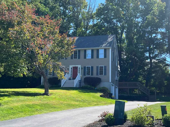 6 Taylor Road, Dover, NH 03820