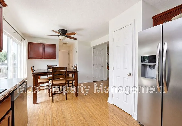 10419 Stonecrest Dr — Photo 7