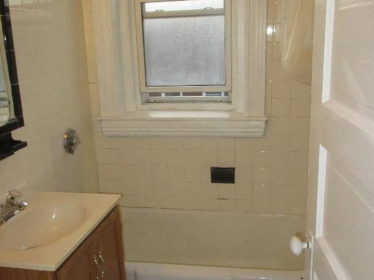 190 Winthrop Rd #32 — Photo 16
