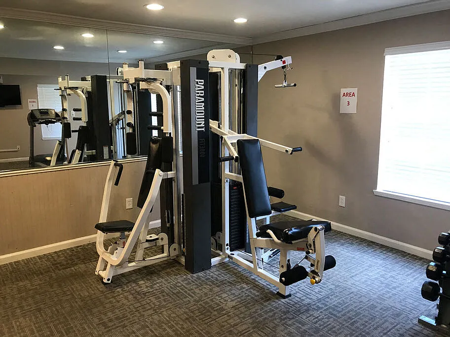 Pebble Creek Apartments — Photo 3