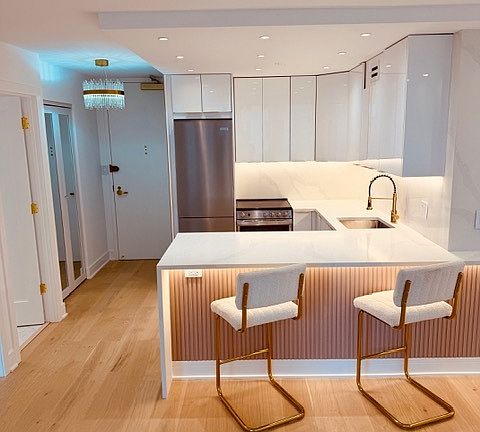 3rd image of 100 E Walton St APT 36C