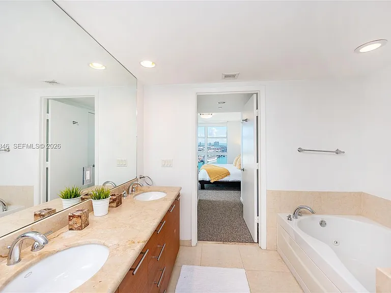 50 Biscayne Blvd #4104 — Photo 11