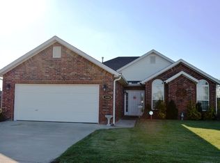 1420 Viney Grove Rd, Prairie Grove, AR 72753