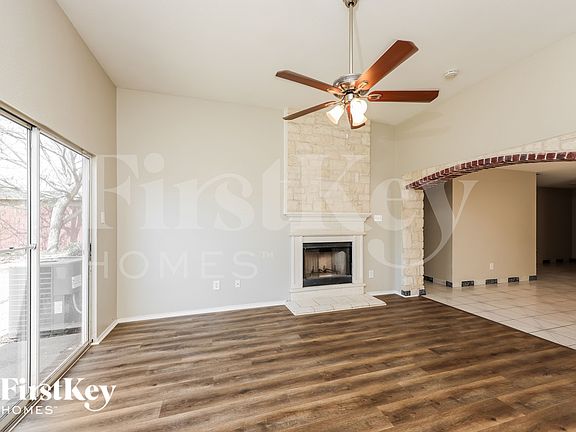 5th image of 2969 Saint Albert Dr