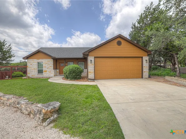 596 Riviera Dr, Canyon Lake, TX 78133