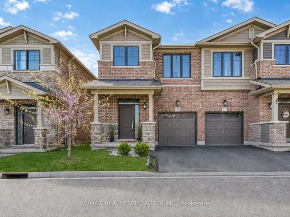 35 Pelican Ln, Hamilton, ON L8K 0A4