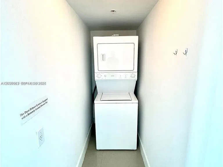 92 SW 3rd St #4111 — Photo 25