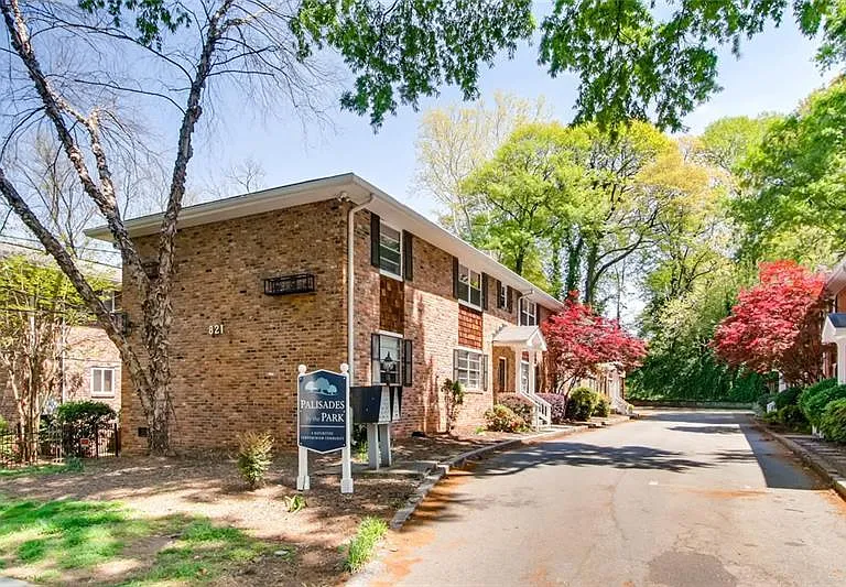 821 Durant Pl NE #3 — Photo 1