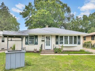 1295 Etna St, Saint Paul, MN 55106