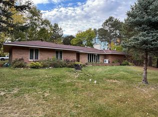727 S 1st Ave E, Ely, MN 55731