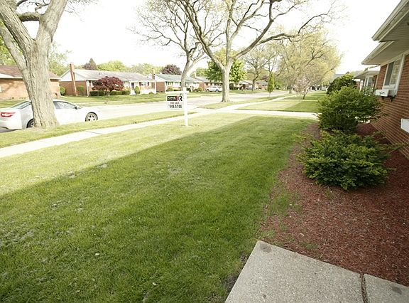 2nd image of 14609 Blue Skies St