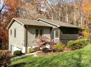 20 Jazaka Ridge Ln, Swannanoa, NC 28778