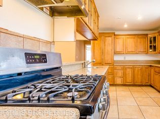 7559 Mango Ave, Fontana, CA 92336