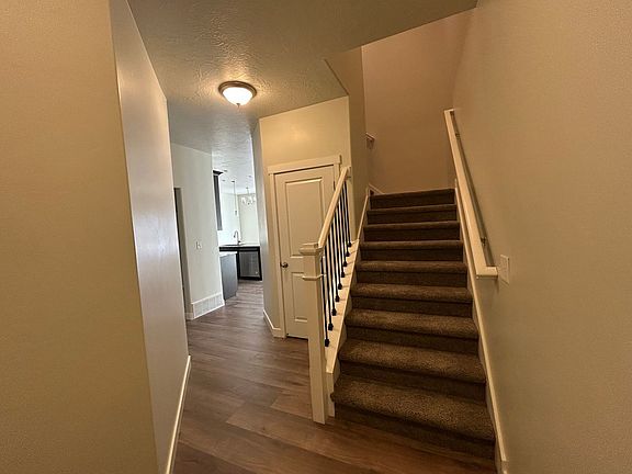 3rd image of 4033 W Harmony Dr