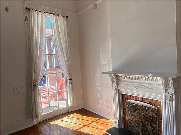2nd image of 532 Seguin St