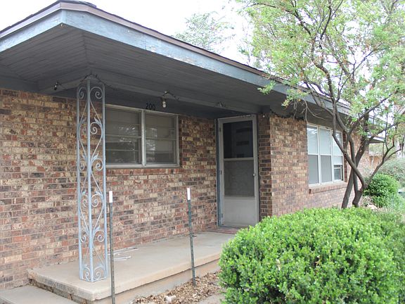 4th image of 200 Loretta St