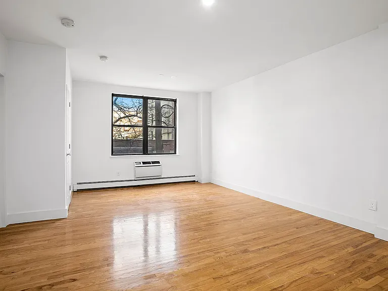 104 Luquer St #D4 — Photo 6