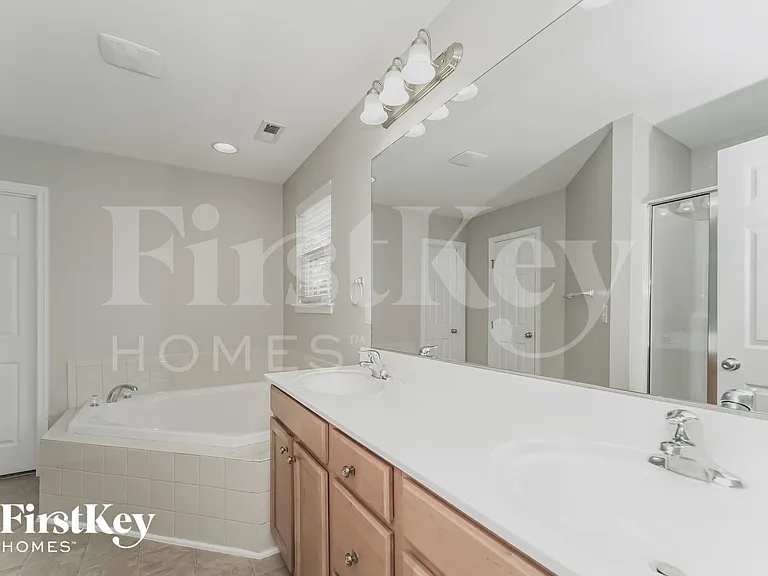 16618 Grassy Creek Dr — Photo 10