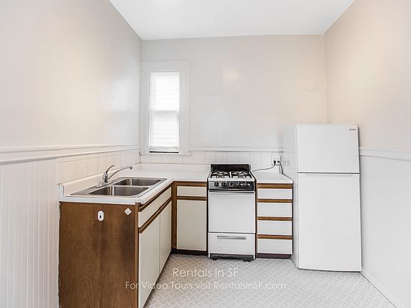 2nd image of 2174 Bush St APT 5