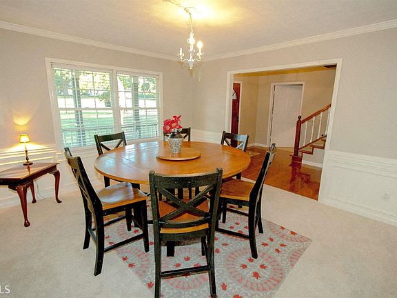 5th image of 2883 Skyland Dr