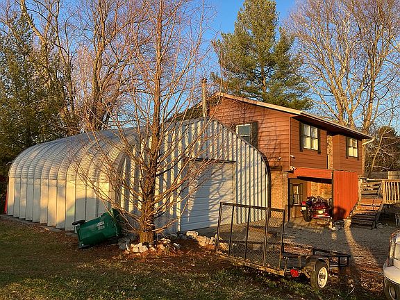 2nd image of 1225 Violet Rd