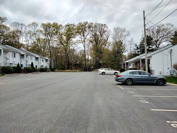 5th image of 17 Scenery Ln #17