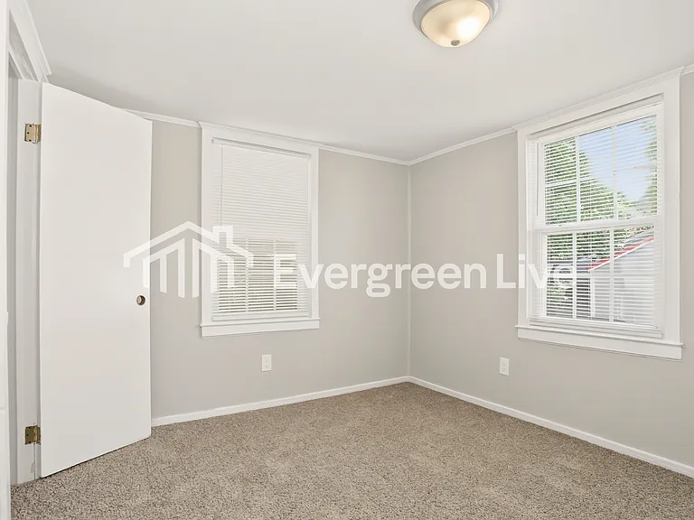 119 Kennedy Ave — Photo 5