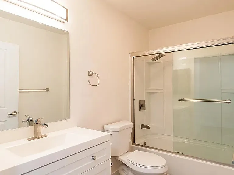 9719 Riverview Ave #4 — Photo 17