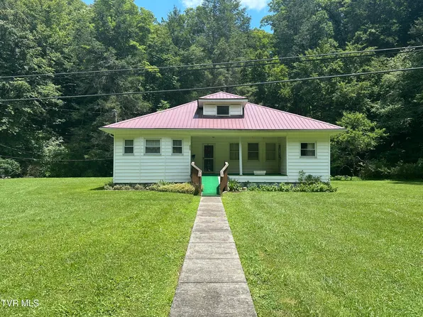 2065 Coeburn Rd, Clintwood, VA 24228