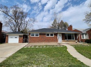 15705 Juliana Ave, Eastpointe, MI 48021