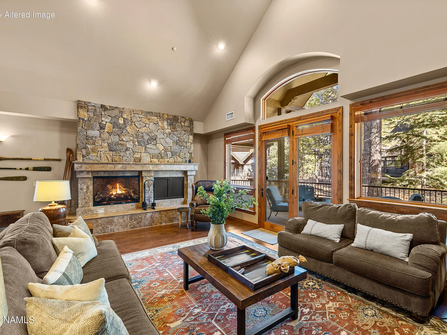 3 bed, 3.5 bath, 2710 sqft, $15,000 — Photo 1