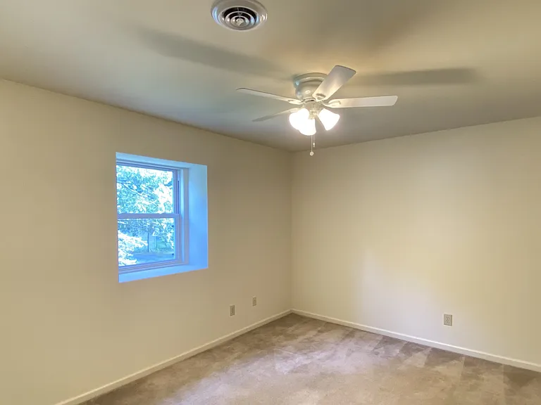 807 Rainbow Dr #4 — Photo 8